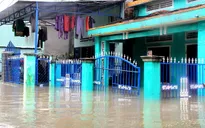 Hơn 1.000 nhà dân ở Quảng Nam vẫn bị ngập trong nước lũ