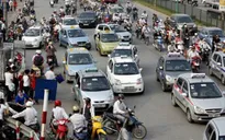Hà Nội kiểm soát taxi ngoại tỉnh