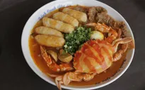Thưởng thức bánh canh ghẹ ngon nức tiếng