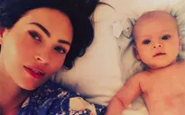 Megan Fox khoe ảnh con trai mới sinh