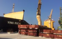 Kiểm tra bùn bauxite được Formosa nhập từ Trung Quốc