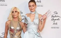 Gigi Hadid nhận giải người mẫu nổi bật nhất năm