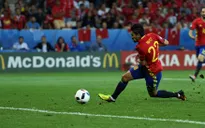 VIDEO EURO 2016: Fabregas kiến tạo, Nolito sút tung lưới Thổ Nhĩ Kỳ