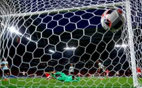 VIDEO EURO 2016: Robson-Kanu xử lý xuất thần, dứt điểm hiểm hóc tung lưới Courtois