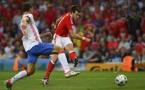 VIDEO EURO 2016: Gareth Bale tiếp tục lập công, Xứ Wales giành ngôi nhất bảng B