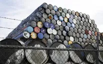 Dư thừa nguồn cung, OPEC báo tin xấu về giá dầu