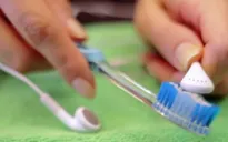 Những mẹo vặt giúp đồ điện tử luôn sáng bóng mà ít người biết