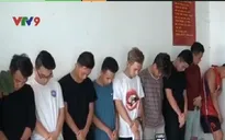 TP.HCM: Bắt nhóm tuổi teen chuẩn bị vũ khí hẹn ‘xử’ nhau tại trung tâm Quận 1