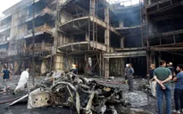 IS đánh bom trung tâm Baghdad, 125 người chết