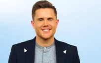 Anh chàng bồi bàn giành ngôi vị Quán quân American Idol mùa cuối