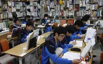 Hàn Quốc: 4 học sinh thì có 1 học sinh nghĩ đến tự tử