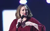 Adele bật khóc tại Brit Awards 2016