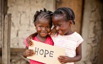 "Hãy cho chúng tôi 1 năm" - Chiến dịch cách mạng hóa giáo dục ở Liberia