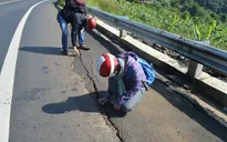 Sạt lở nghiêm trọng QL14 đoạn qua huyện Đăk Mil, Đăk Nông