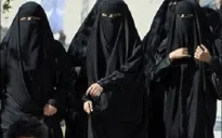 Hạ viện Thụy Điển thông qua luật cấm áo burqa của người Hồi giáo