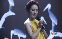 Phương Linh khoe vẻ đẹp ngọt ngào trong Giai điệu tự hào tháng 11