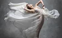"Nghẹt thở" trước loạt ảnh đẹp như tranh của các vũ công ballet