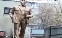 Dựng tượng đài Chủ tịch Hồ Chí Minh tại quê hương Lenin