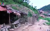 Hàng trăm hộ dân tái định cư bất hợp pháp tại lòng hồ thủy điện Bản Vẽ