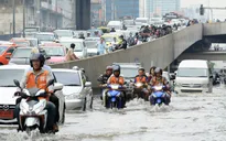 Bangkok ngập nặng sau trận mưa lớn nhất 25 năm qua
