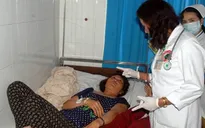 Đình chỉ hoạt động cửa hàng bánh mì gây ngộ độc tập thể