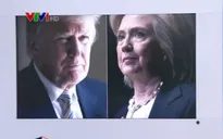 Bà Hillary Clinton và tỷ phú Donald Trump thắng lớn ở miền Tây