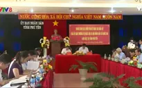 Phó Chủ tịch QH Đỗ Bá Tỵ kiểm tra tình hình bầu cử tại Phú Yên