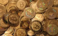 Giá tiền ảo Bitcoin tiếp tục xác lập kỷ lục 1.700 USD