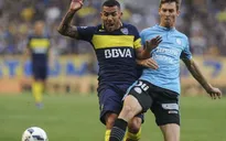 Rủa thẳng mặt trọng tài, "đầu gấu" Tevez dính thẻ đỏ rời sân