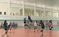 Nhân tố trẻ ở ĐT bóng chuyền nữ Việt Nam chuẩn bị cho VTV Cup 2016 - Tôn Hoa Sen