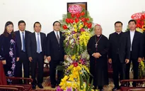 Bí thư Thành ủy Hà Nội thăm Tòa Tổng Giám mục Hà Nội