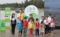 Cặp lá yêu thương viết tiếp ước mơ cho trẻ em nghèo Quảng Ngãi