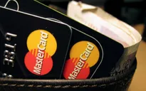 Anh: Mastercard và VeriFone cho ra mắt ứng dụng mua hàng trả góp tại chỗ