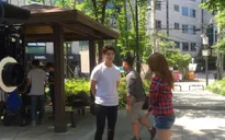 VIDEO: Vắng Nhã Phương, Kang Tae Oh lẻ loi ở phim trường Tuổi thanh xuân 2