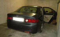 Bắt giữ một xe ô tô có dấu hiệu nhập lậu