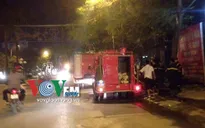 Cháy khu nhà tạm cho công nhân, nhiều người hoảng loạn