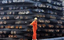 Sản lượng thép Trung Quốc giảm lần đầu tiên trong 25 năm