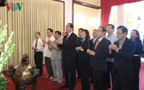 Chủ tịch nước Trần Đại Quang dâng hương tưởng nhớ Chủ tịch Hồ Chí Minh