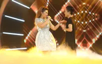 Chung kết Vietnam Idol: Việt Thắng và Janice Phương nắm tay song ca đầy ngọt ngào