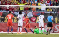 VIDEO Colombia 0-2 Chile: Nhiệm vụ bảo vệ ngôi vương sắp hoàn thành