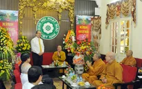 Đồng chí Nguyễn Thiện Nhân chúc mừng Đại lễ Phật đản 2016