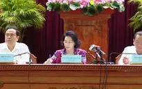 Chủ tịch Quốc hội tiếp xúc cử tri TP Cần Thơ