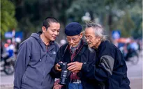 Gặp gỡ cụ ông 85 tuổi có biệt danh "vua Hồ Gươm"