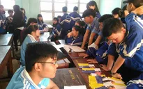 Gia Lai: Cựu học sinh về trường cũ tư vấn hướng nghiệp cho học sinh