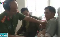 Đăk Lăk: Bắt đối tượng dùng dao khống chế vợ, đâm trọng thương công an xã