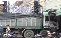 Đồng Nai: Xe tải mất phanh tông vào nhà dân