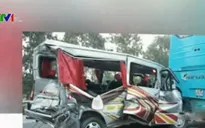 3 xe ô tô đâm nhau liên hoàn, 11 người nhập viện