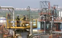 Giá dầu thô trên thị trường châu Á tiếp tục giảm