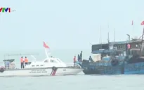 Cảnh sát biển bắt giữ tàu chở 100.000 lit dầu DO trái phép