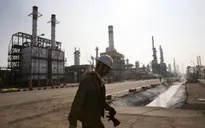 Châu Âu chuẩn bị tiếp nhận tàu dầu đầu tiên từ Iran